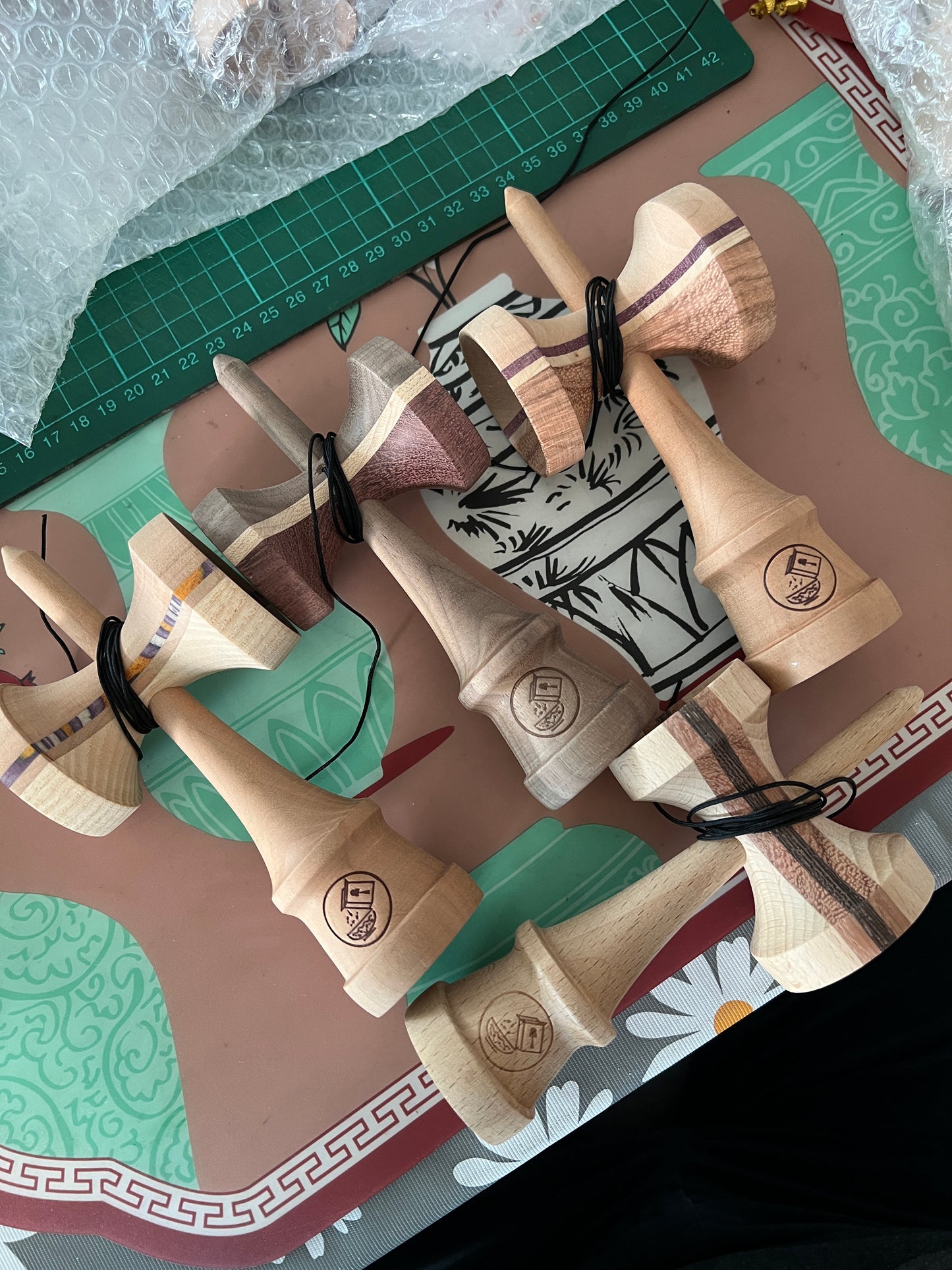 24 KEN MYSTERY BOX
